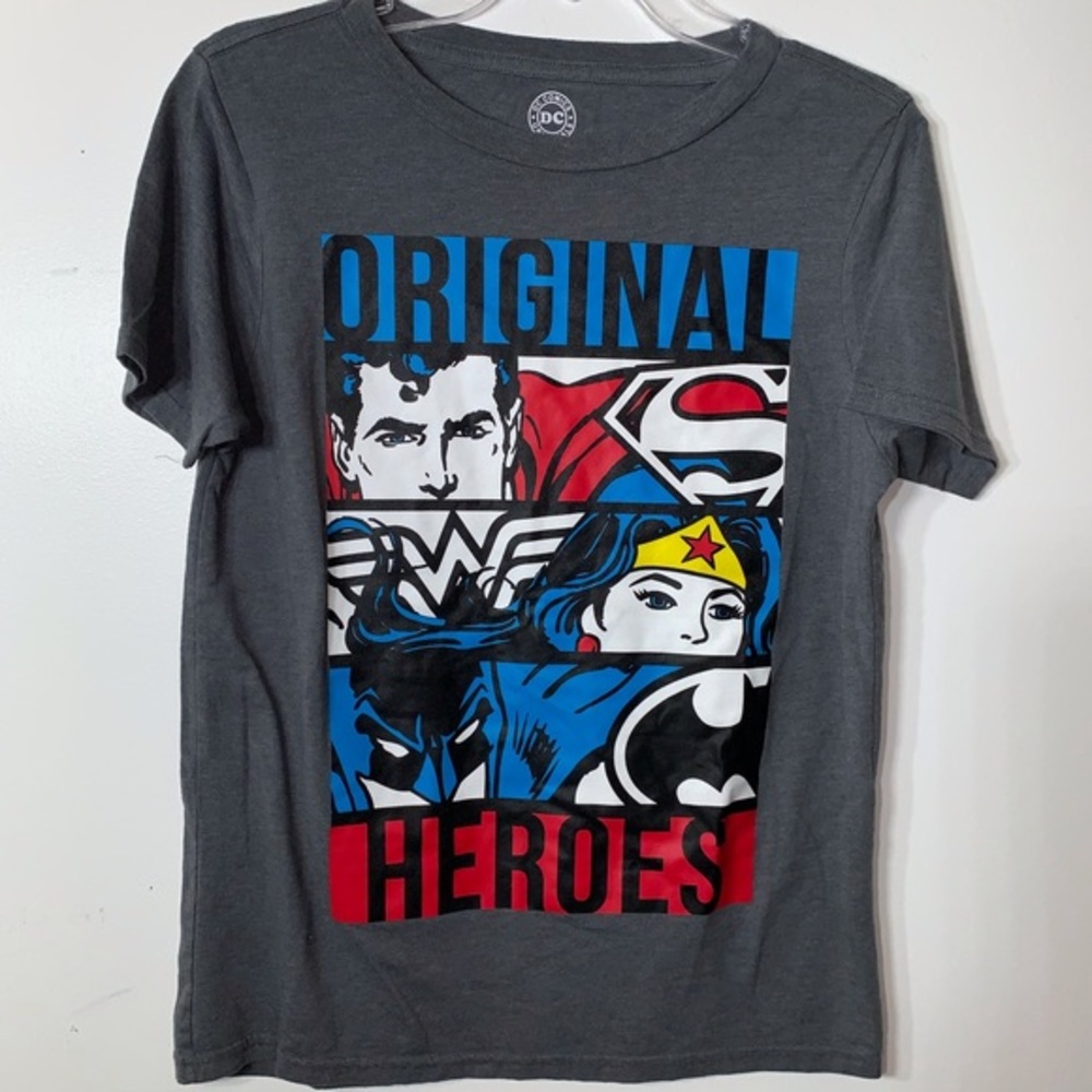 EUC DC Comics‎ Originals Graphic T-shirt SZ Medium